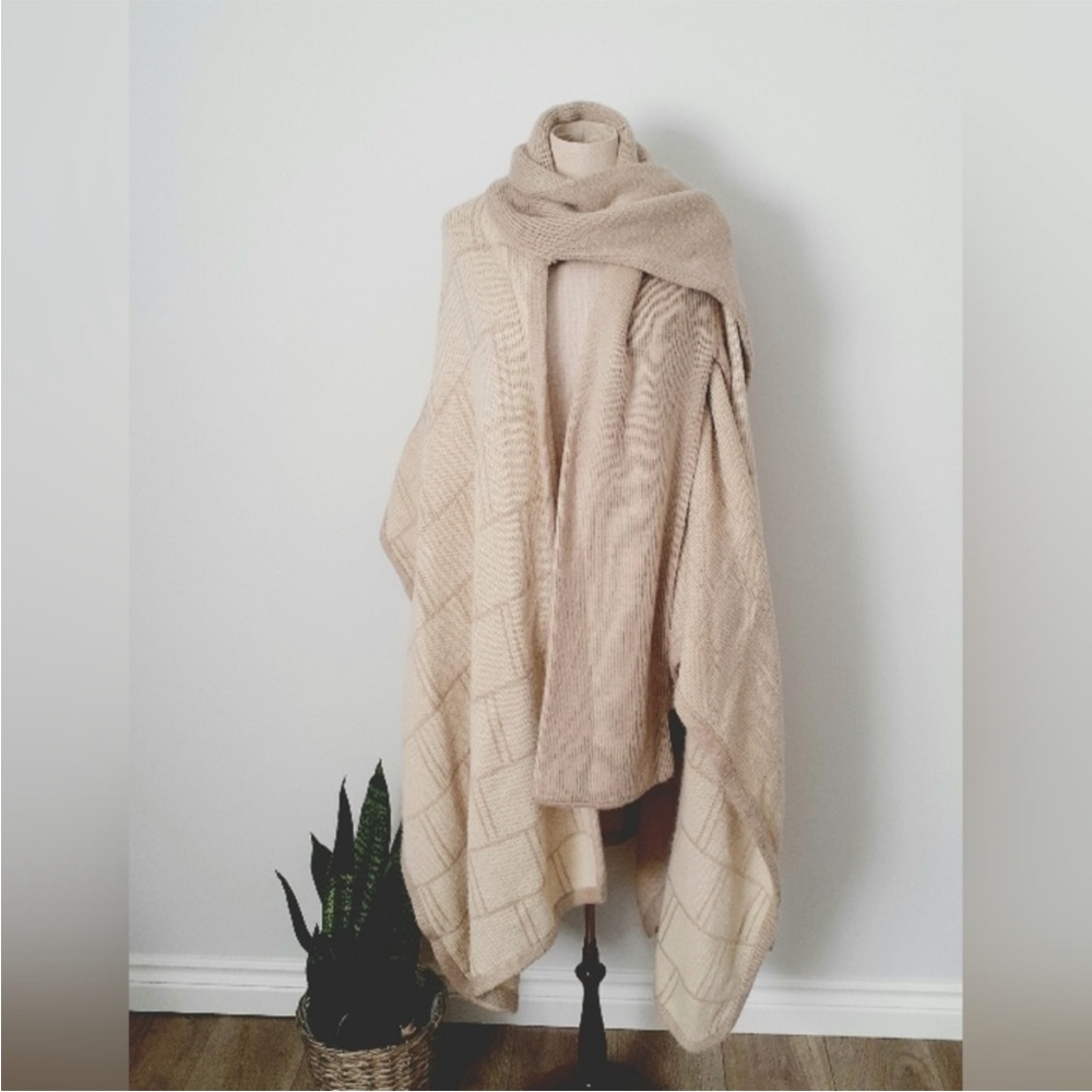 Vintage Shawl/Wrap/Cape Taupe/ Tan Long